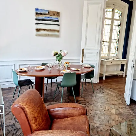 Maison Spacieuse Avec Balcon Sur Les Remparts * Angoulême