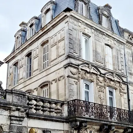 Maison Spacieuse Avec Balcon Sur Les Remparts Angoulême