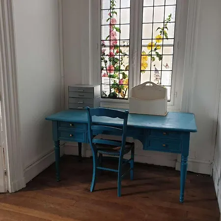 Maison Spacieuse Avec Balcon Sur Les Remparts