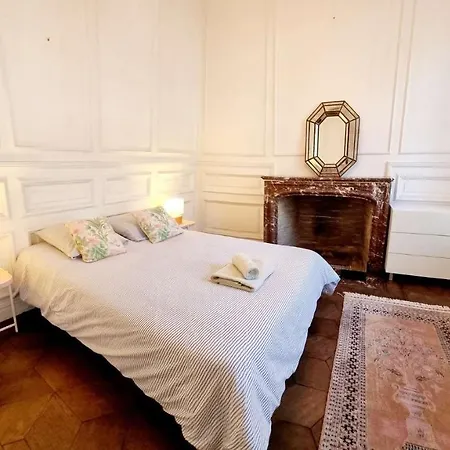 Casa vacanze Maison Spacieuse Avec Balcon Sur Les Remparts Angoulême