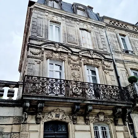 Maison Spacieuse Avec Balcon Sur Les Remparts Casa vacanze
