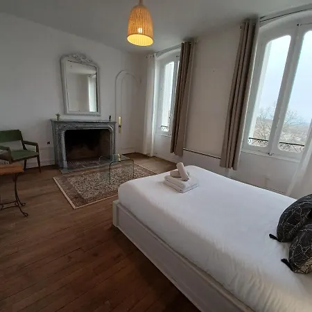 Casa vacanze Maison Spacieuse Avec Balcon Sur Les Remparts Angoulême